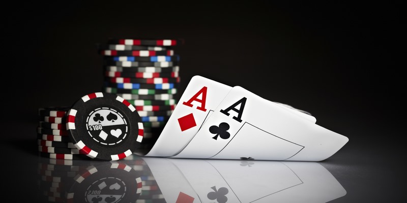 Luật chơi bài Poker chi tiết cho tân thủ